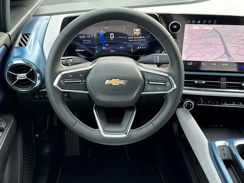 New 2026 Chevrolet Equinox EV LT image 13