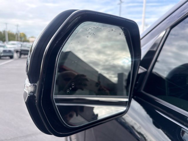 Used 2024 Toyota Tundra Limited AWD/4WD image 12