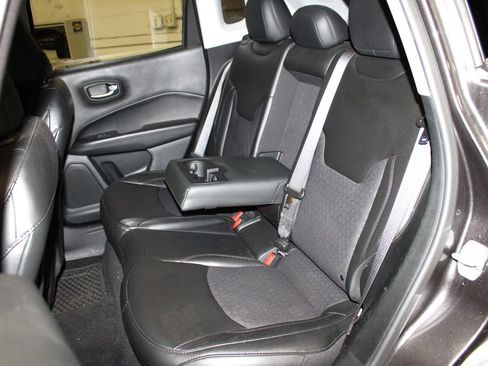 Used 2020 Jeep Compass Latitude image 26