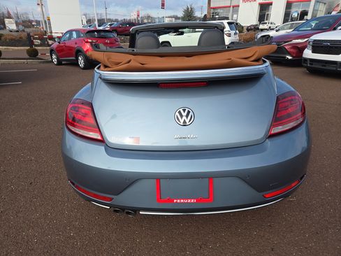 Used 2019 Volkswagen Beetle 2.0T Final Edition SEL image 4