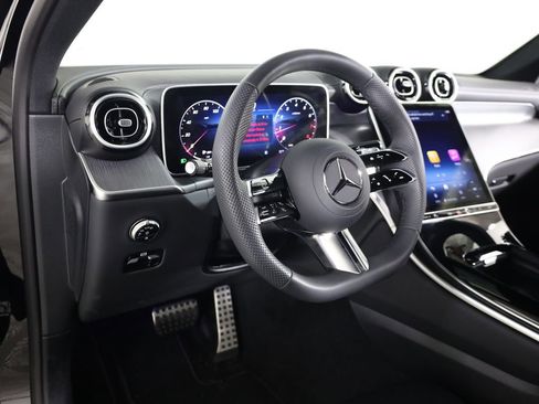 Used 2026 Mercedes-Benz GLC 300 4MATIC image 29