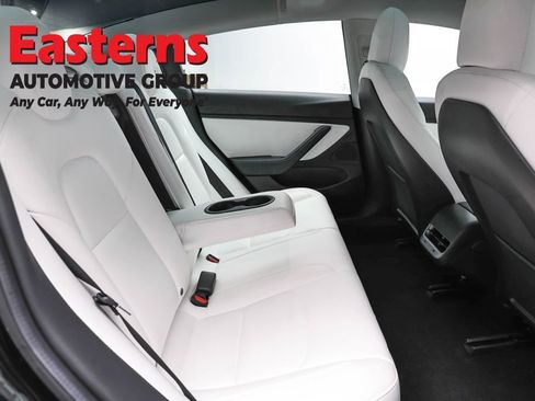 Used 2019 Tesla Model 3 Long Range image 17