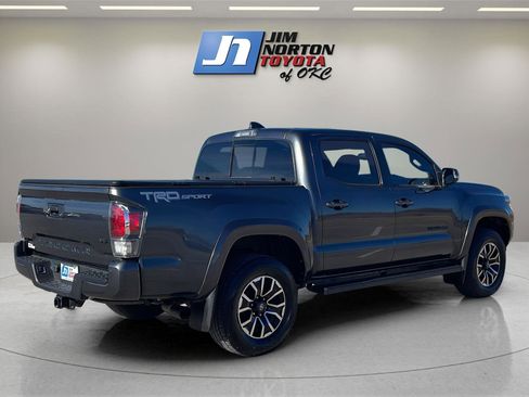 Used 2023 Toyota Tacoma TRD Sport image 5