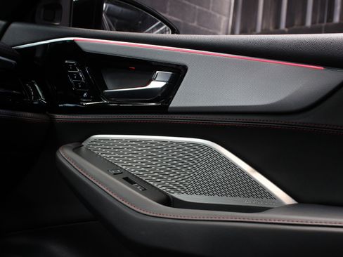 Used 2024 Acura MDX A-Spec image 31