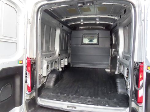 Used 2018 Ford Transit 150 130 Medium Roof RWD image 19