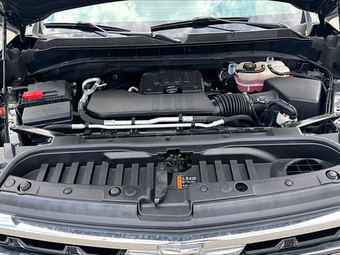 Used 2022 Chevrolet Silverado 1500 LT AWD/4WD image 10