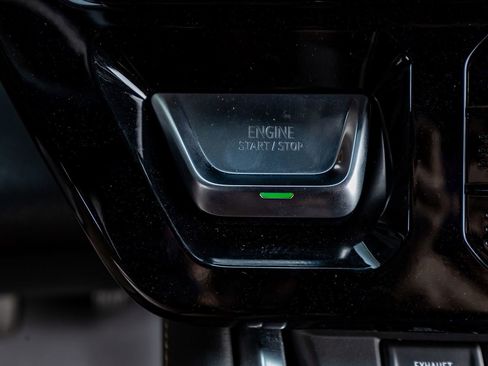 Used 2024 GMC Sierra 3500 Denali Ultimate image 23