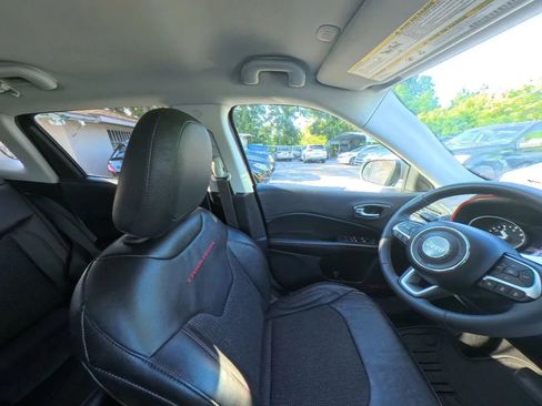 Used 2021 Jeep Compass Trailhawk AWD/4WD image 30