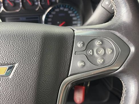 Used 2019 Chevrolet Suburban LT AWD/4WD image 18
