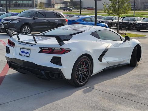 Used 2024 Chevrolet Corvette Stingray Coupe RWD image 5