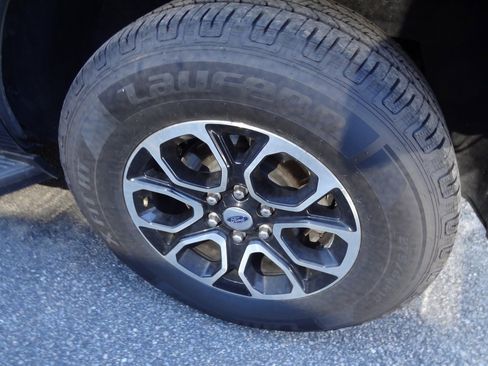 Certified 2024 Ford Expedition XLT image 19