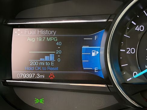 Used 2019 Ford Explorer XLT w/ Equipment Group 202A AWD/4WD image 49