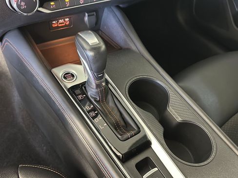 Used 2021 Nissan Altima 2.5 SR w/ SR Premium Package AWD/4WD image 18
