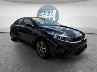Used 2023 Kia Forte LXS FWD video 1