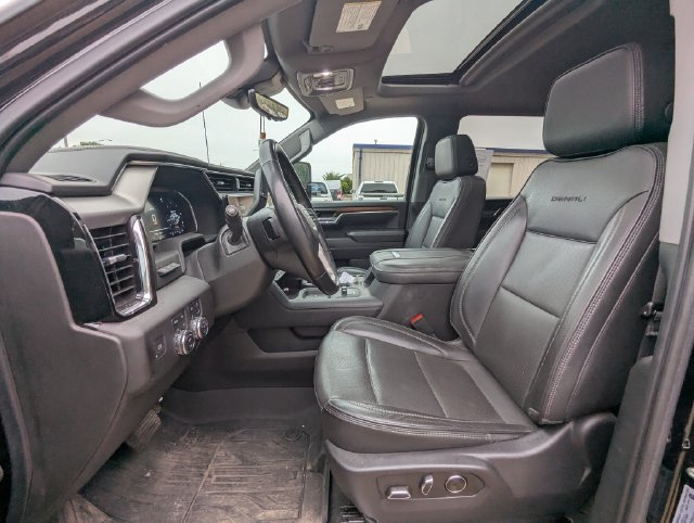 Used 2024 GMC Sierra 2500 Denali w/ Denali Reserve Package AWD/4WD image 7