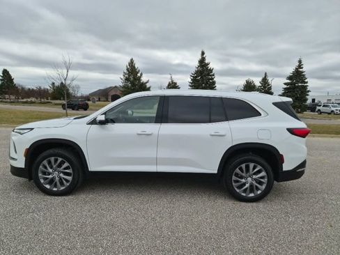 Used 2025 Buick Enclave Preferred w/ LPO, Floor Liner Package image 8