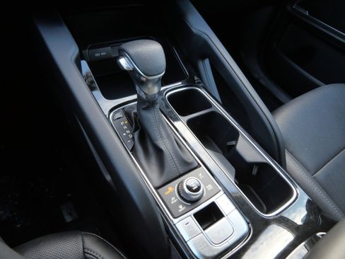 Used 2023 Kia Telluride LX image 25