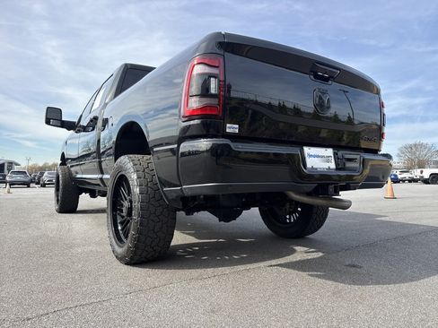 Used 2024 RAM 2500 Big Horn w/ Night Edition image 8