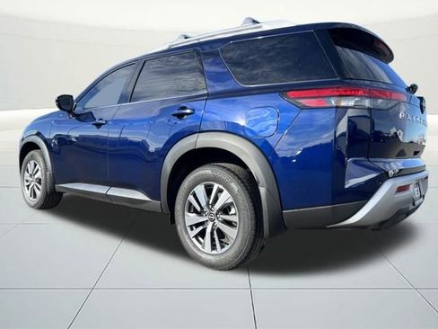 New 2025 Nissan Pathfinder SL w/ Lighting Package (N92) image 3