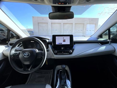 Used 2023 Toyota Corolla LE image 14