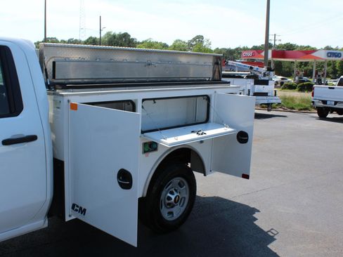 Used 2024 Chevrolet Silverado 2500 W/T w/ WT/CX Safety Package AWD/4WD image 19