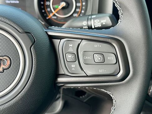 New 2025 Jeep Gladiator Sport image 26