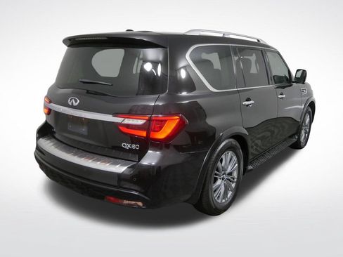 Used 2018 INFINITI QX80 4WD image 3
