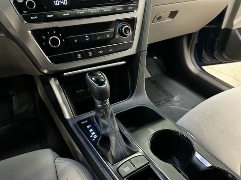 Used 2017 Hyundai Sonata SE image 18