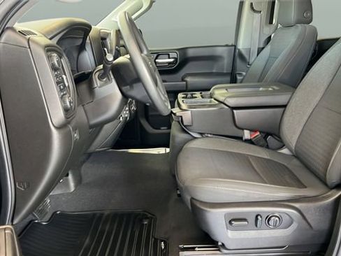Used 2022 Chevrolet Silverado 1500 Custom Trail Boss AWD/4WD image 9