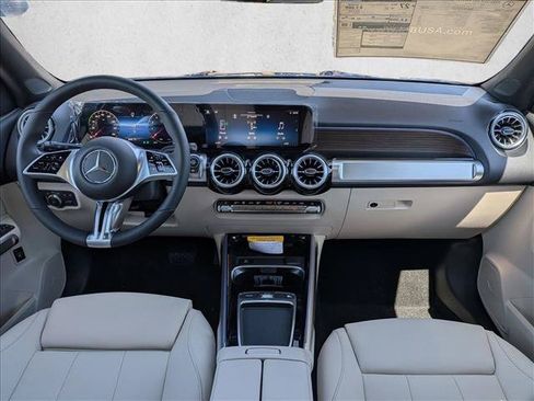New 2026 Mercedes-Benz GLB 250 4MATIC image 16