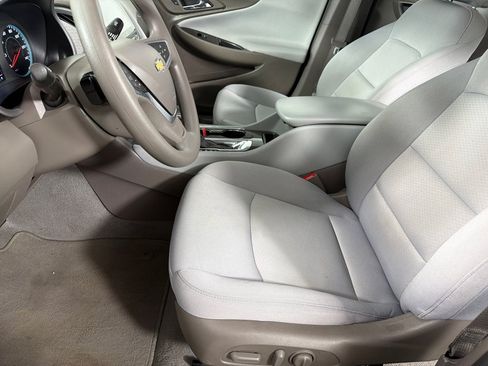 Used 2022 Chevrolet Malibu LS w/ Driver Confidence Package II FWD image 11
