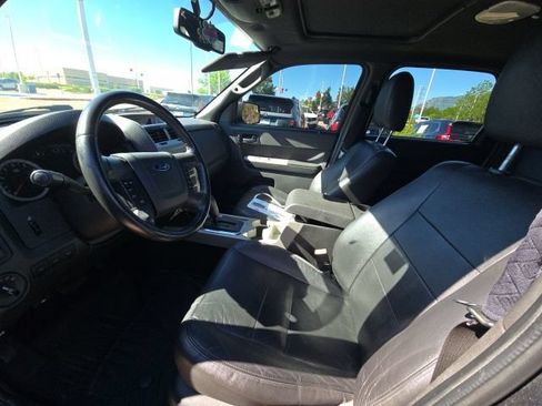 Used 2011 Ford Escape XLT w/ 203A Rapid Spec Order Code AWD/4WD image 3