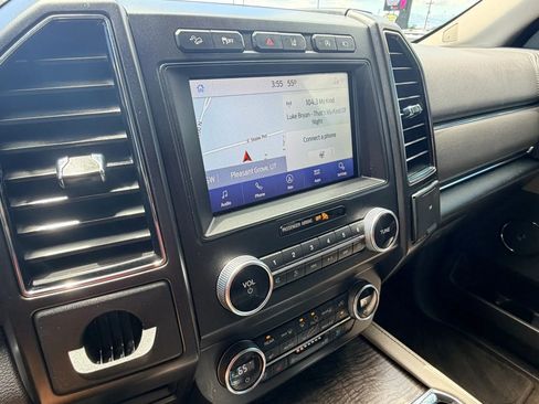 Used 2021 Ford Expedition Limited AWD/4WD image 18