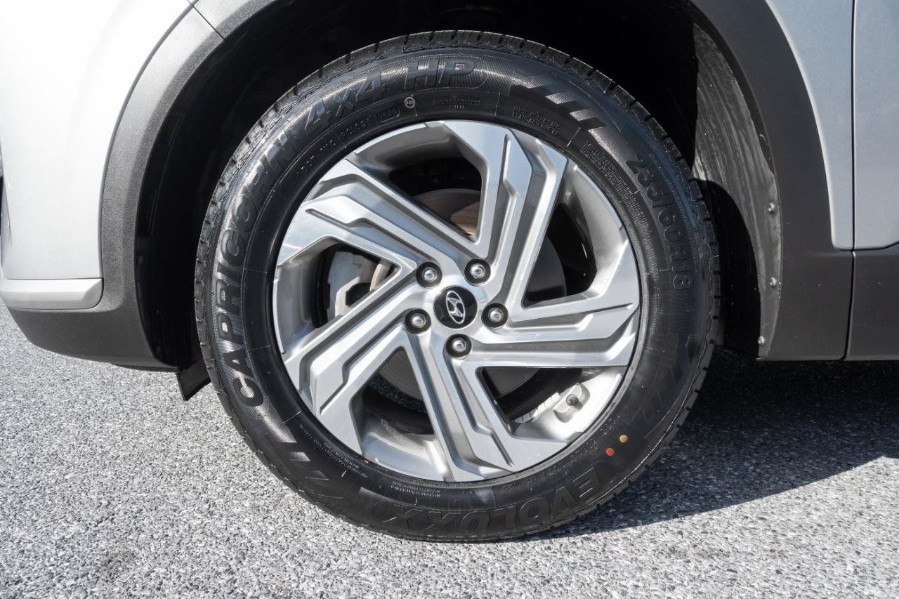 Used 2021 Hyundai Santa Fe SE FWD image 28