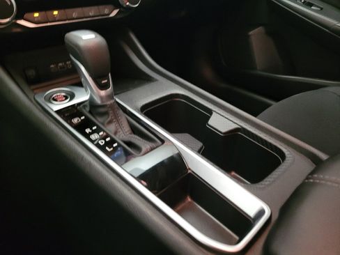 Used 2025 Nissan Sentra SV FWD image 26