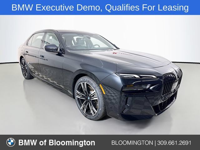 Used 2026 BMW 760i xDrive AWD/4WD image 1