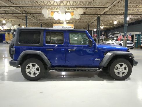 Used 2018 Jeep Wrangler Unlimited Sport S image 4