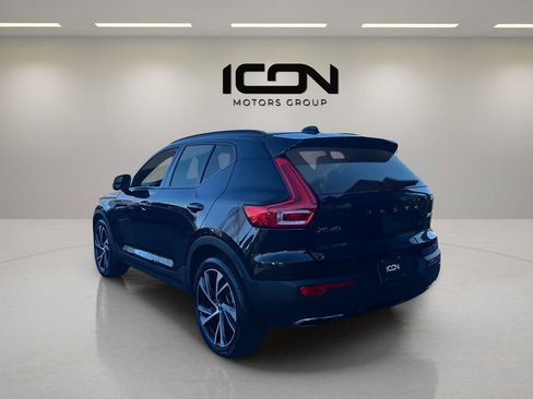 Used 2020 Volvo XC40 T5 R-Design image 5