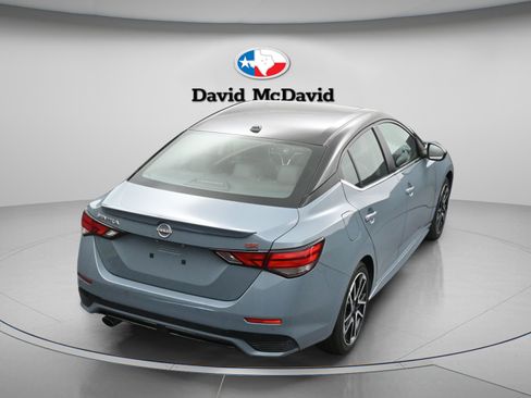 Used 2025 Nissan Sentra SR w/ SR Premium Package FWD image 42