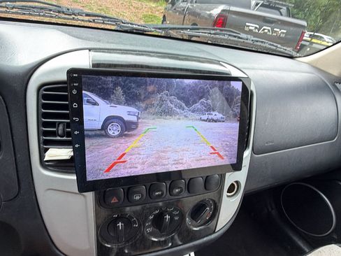 Used 2005 Mercury Mariner 2WD V6 image 34
