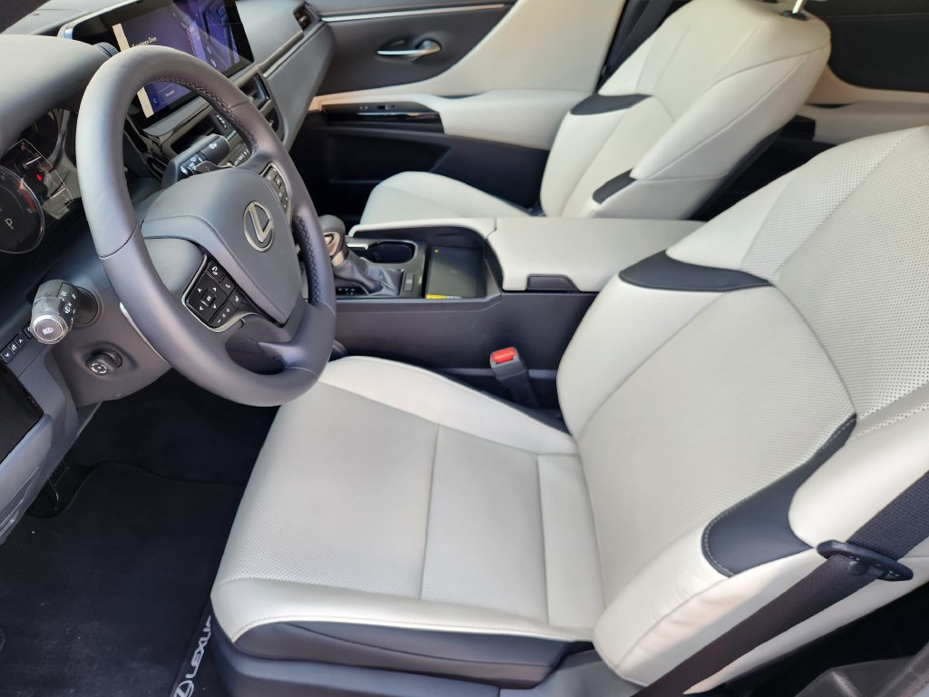 Certified 2025 Lexus ES 350 w/ Premium Package FWD image 13