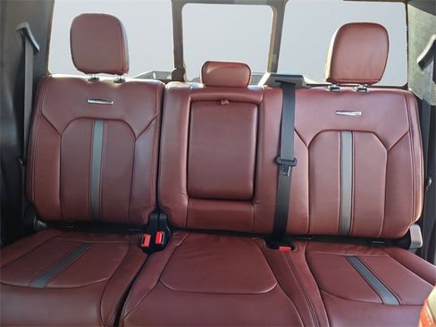 Used 2022 Ford F350 Platinum image 13