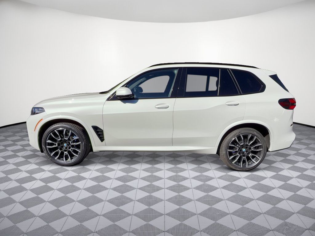 Used 2024 BMW X5 xDrive40i AWD/4WD image 2