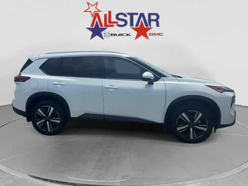 Used 2025 Nissan Rogue SL w/ SL Premium Package FWD image 8