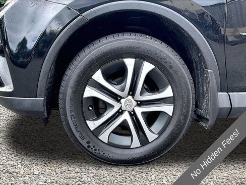 Used 2017 Toyota RAV4 LE w/ Carpet Mat Package AWD/4WD image 8