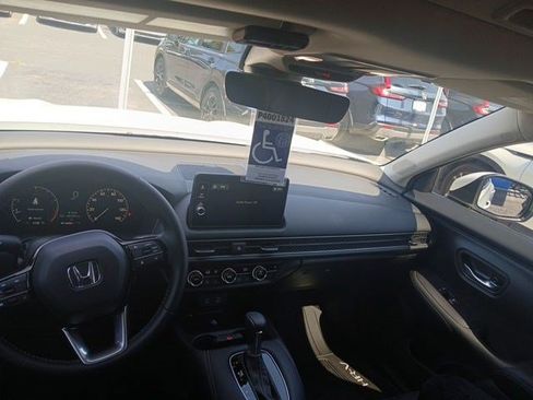 Used 2026 Honda HR-V EX-L image 12