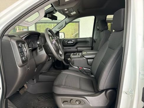 Used 2023 Chevrolet Silverado 1500 Custom Trail Boss AWD/4WD image 10