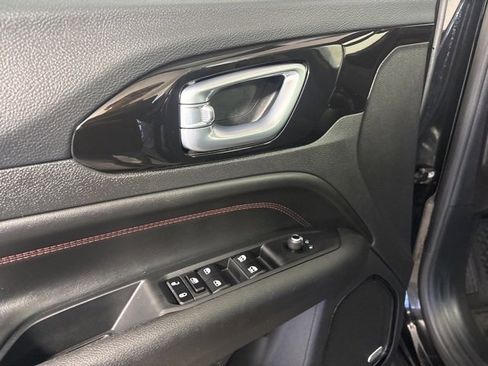 Used 2023 Jeep Compass Trailhawk w/ Sun and Sound Group image 13