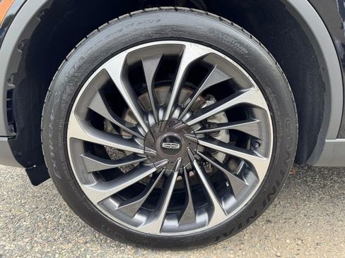 Used 2021 Lincoln Aviator Reserve w/ Equipment Group 201A AWD/4WD image 10