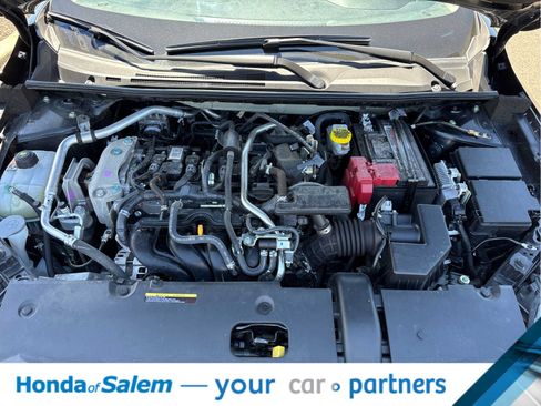 Used 2025 Nissan Sentra SR FWD image 9
